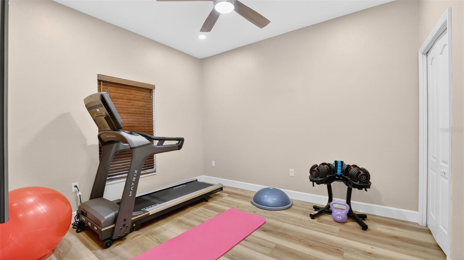 Image 40 of 57 For 402 Stonehenge Circle