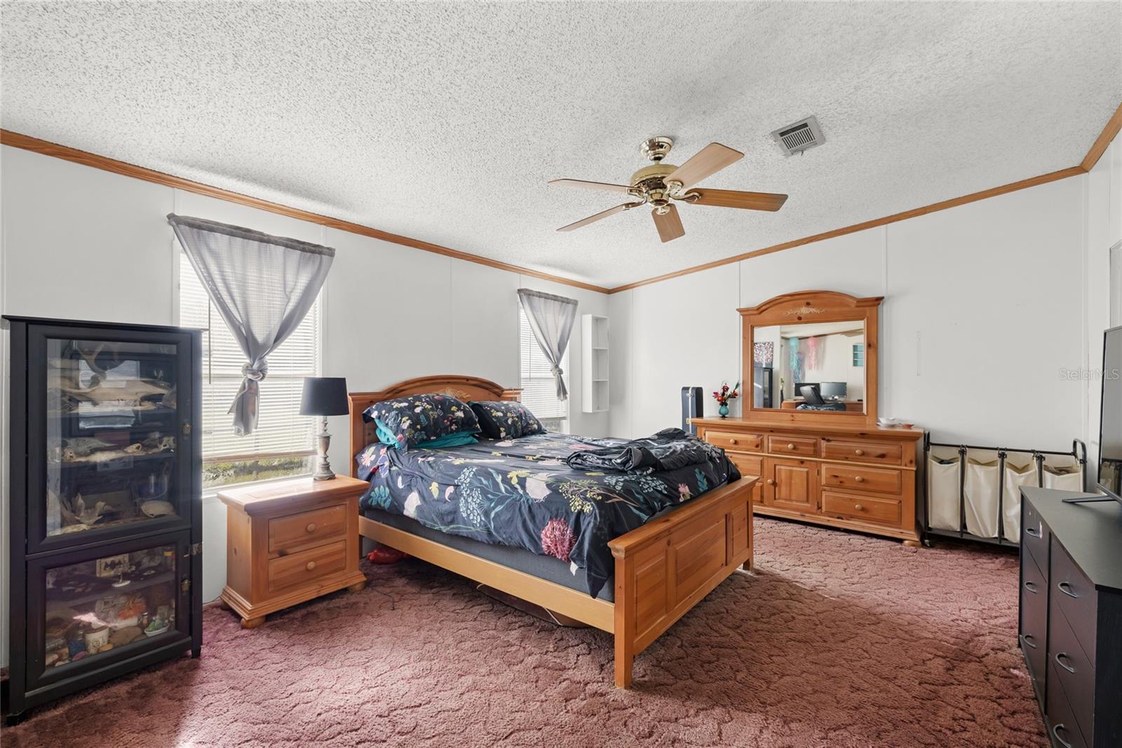 Image 16 of 43 For 2982 6th Street