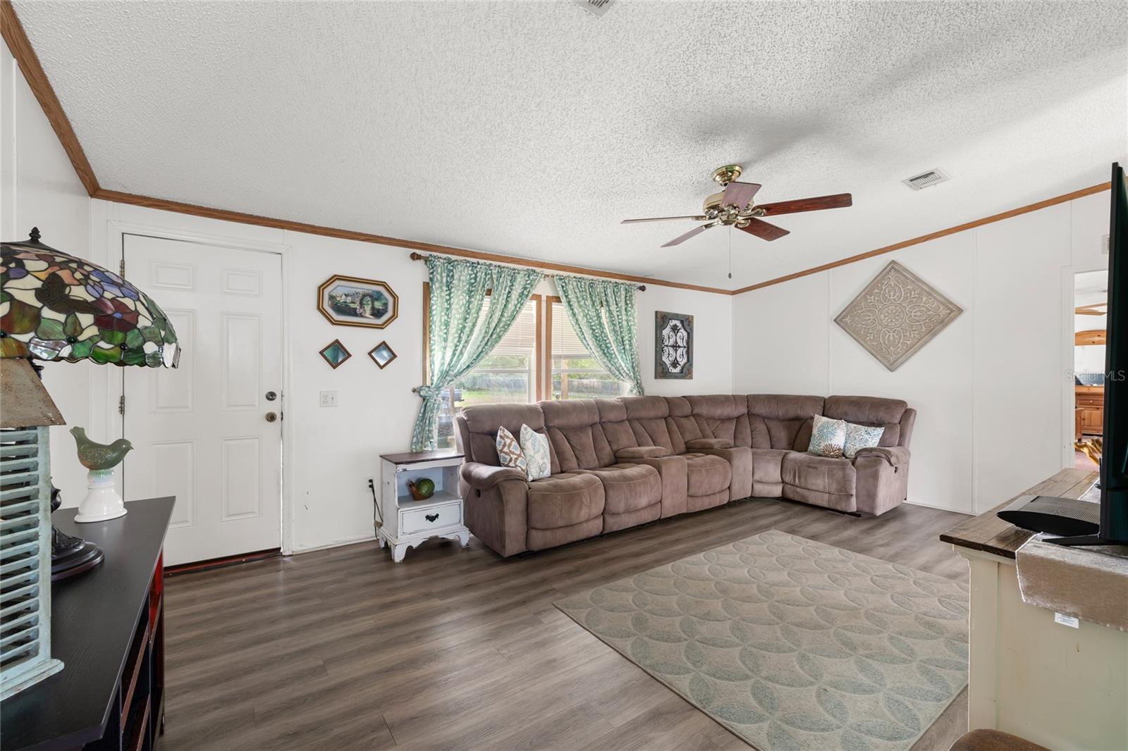 Image 4 of 43 For 2982 6th Street