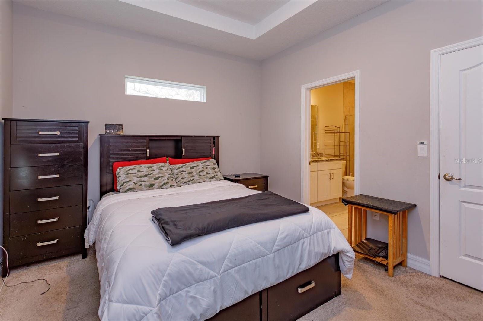 Image 13 of 28 For 884 Klondike Street