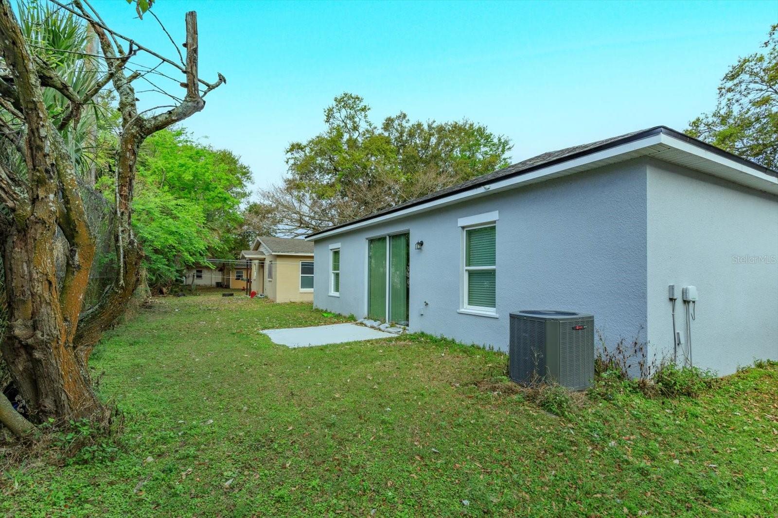 Image 22 of 28 For 884 Klondike Street