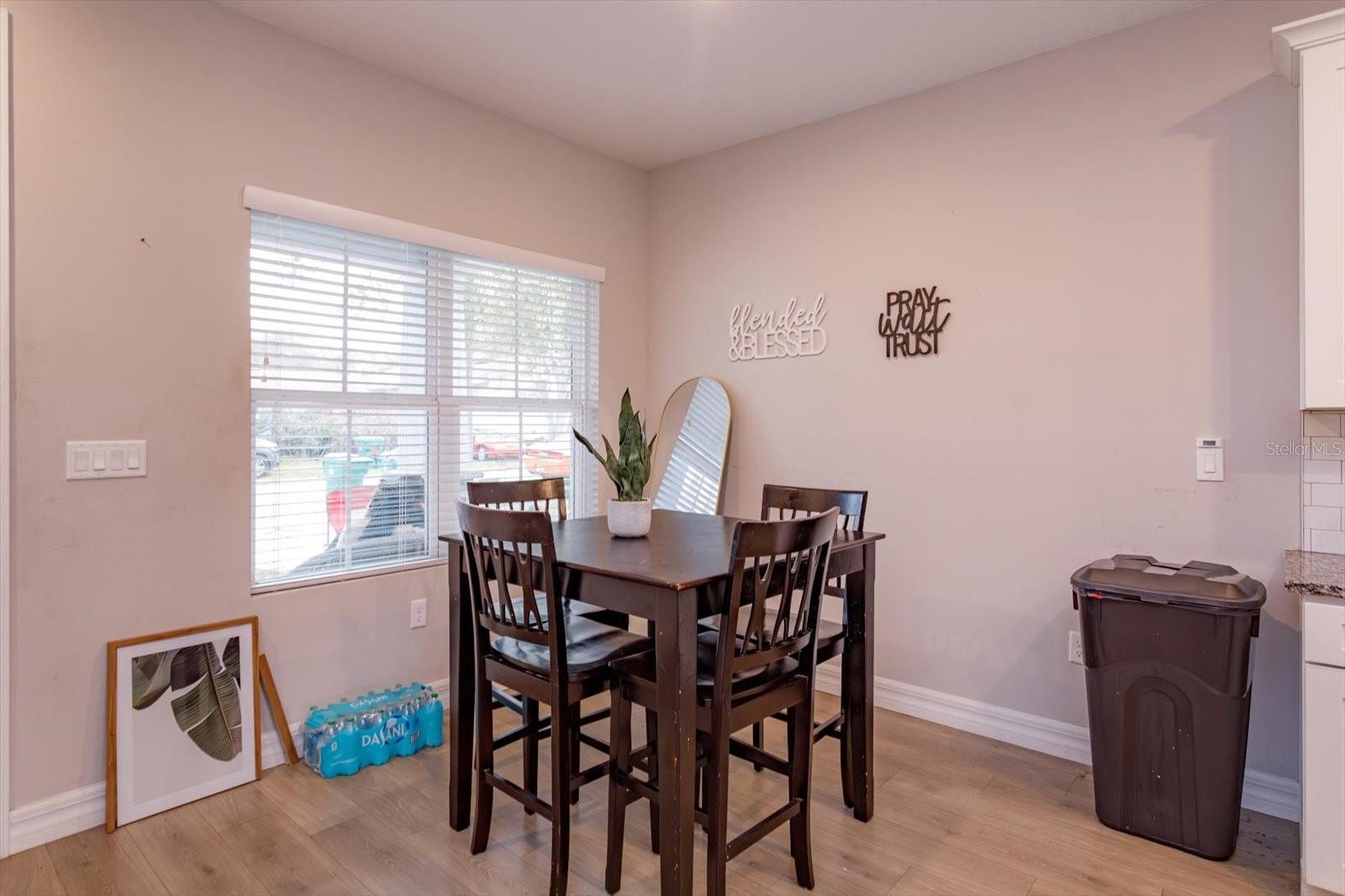 Image 3 of 28 For 884 Klondike Street