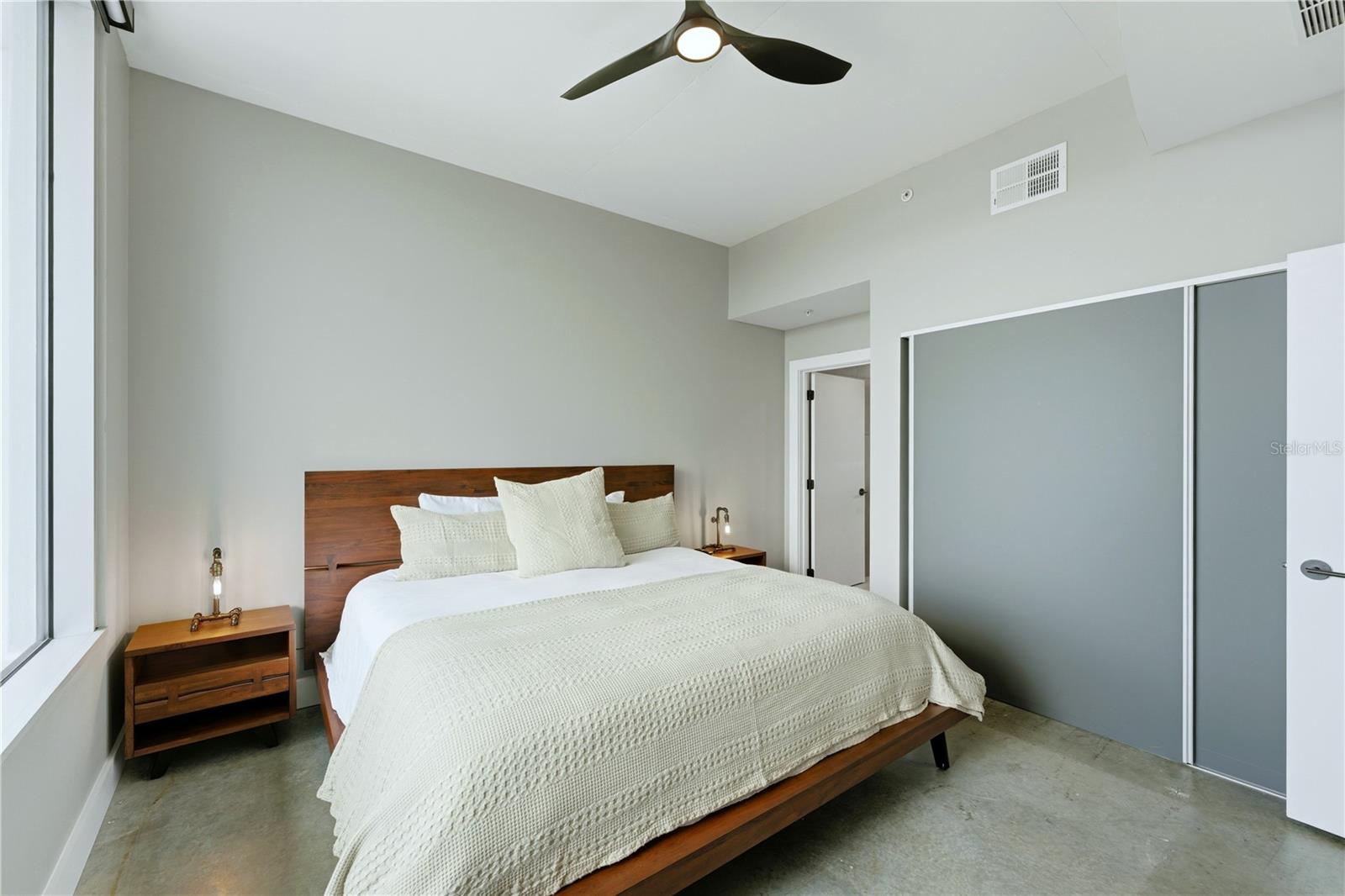 Image 21 of 49 For 525 Jackson Street 503