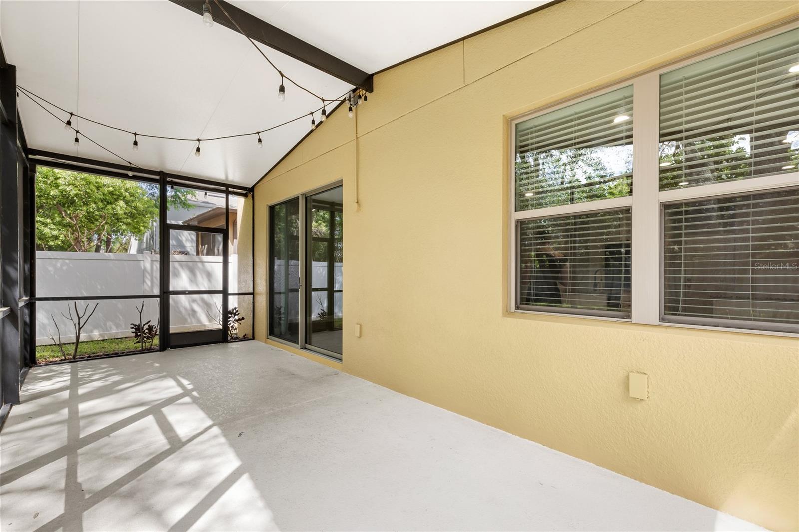 Image 27 of 34 For 457 Capron Ash Loop