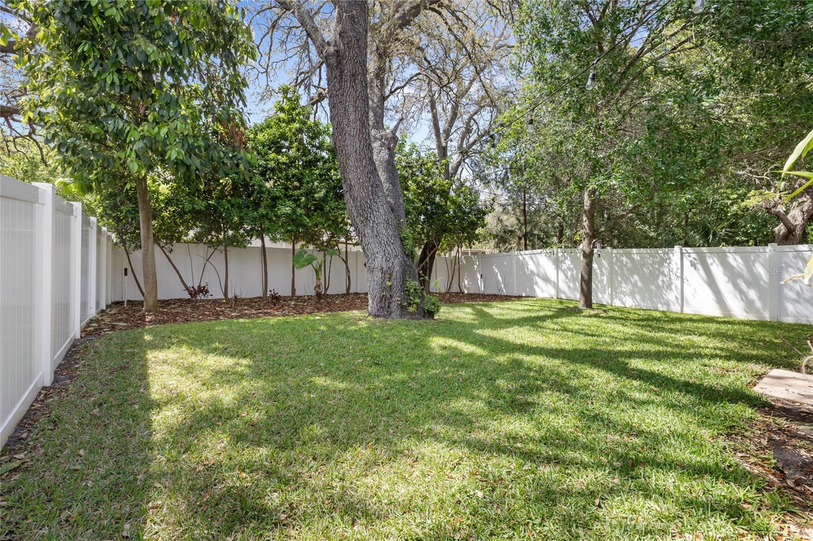 Image 28 of 34 For 457 Capron Ash Loop