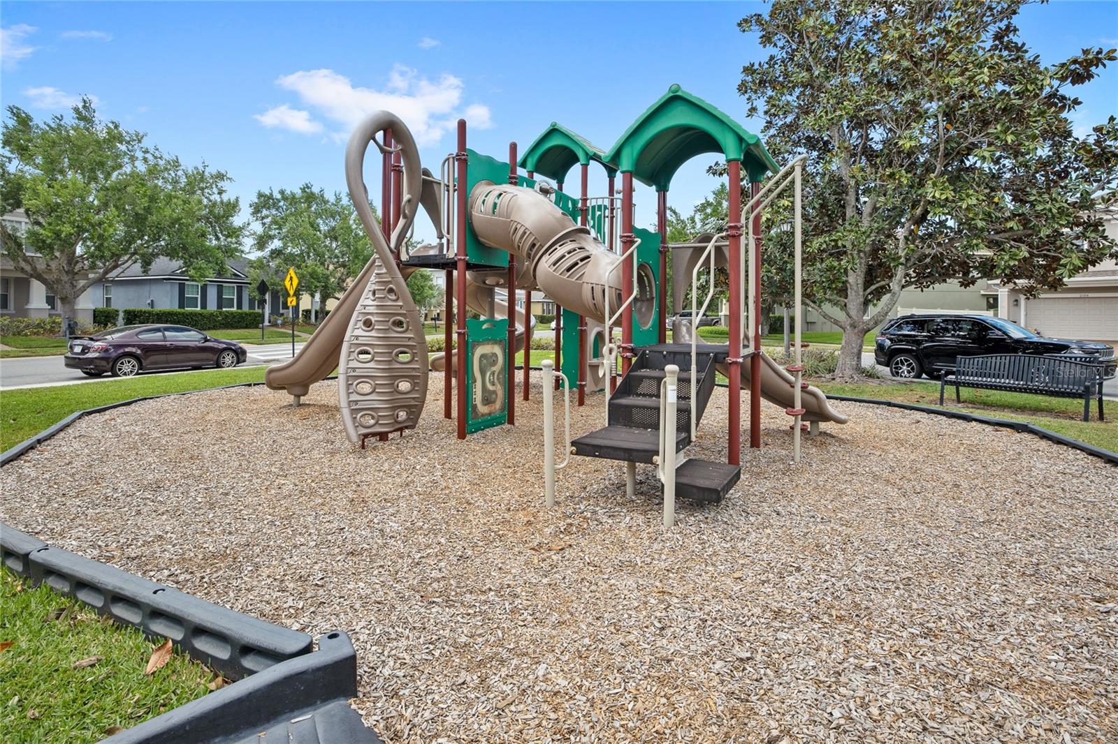 Image 30 of 34 For 457 Capron Ash Loop