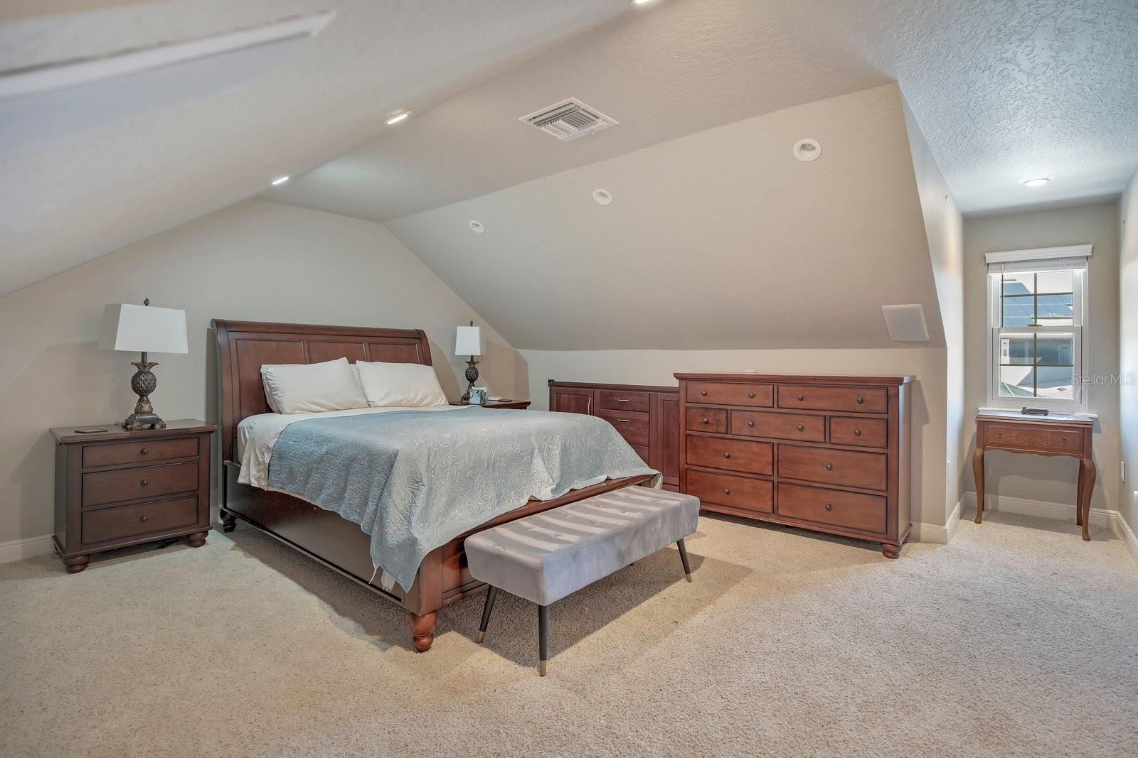 Image 30 of 59 For 9613 Pine Lily Street