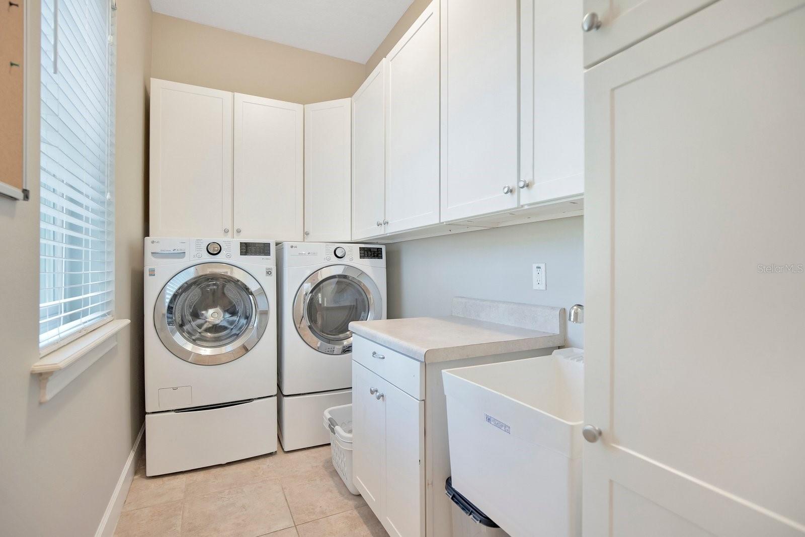 Image 35 of 59 For 9613 Pine Lily Street