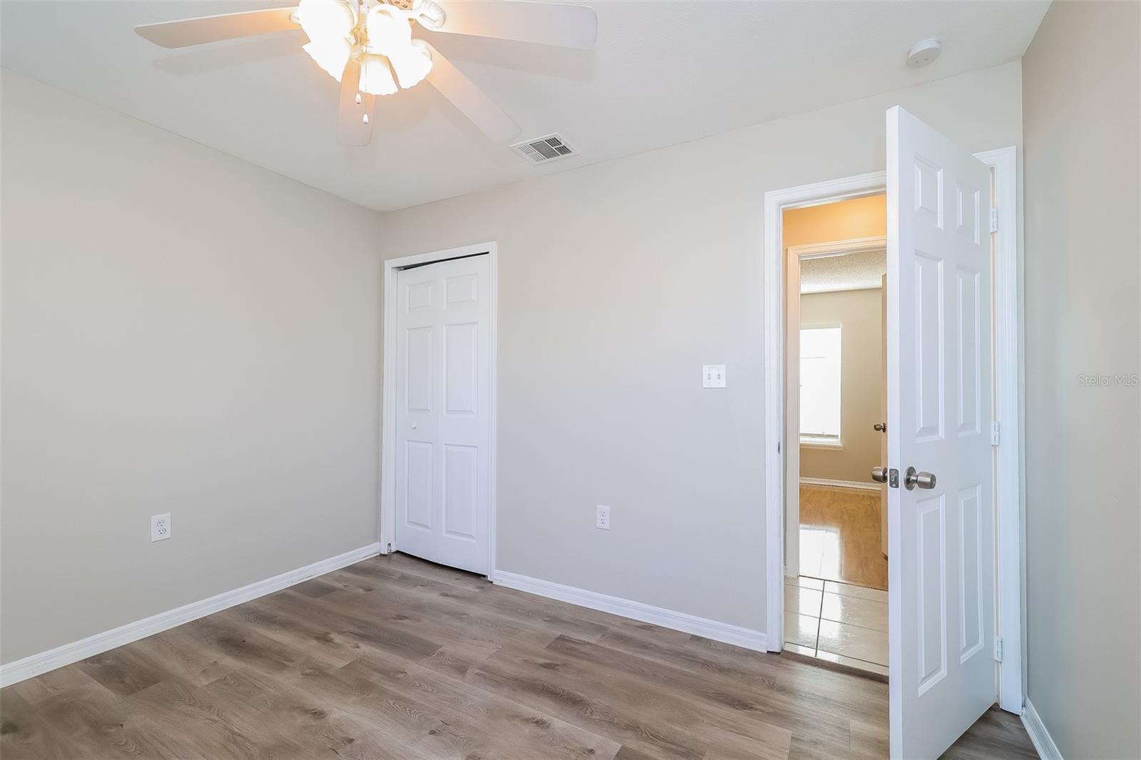 Image 11 of 16 For 657 Koala Court