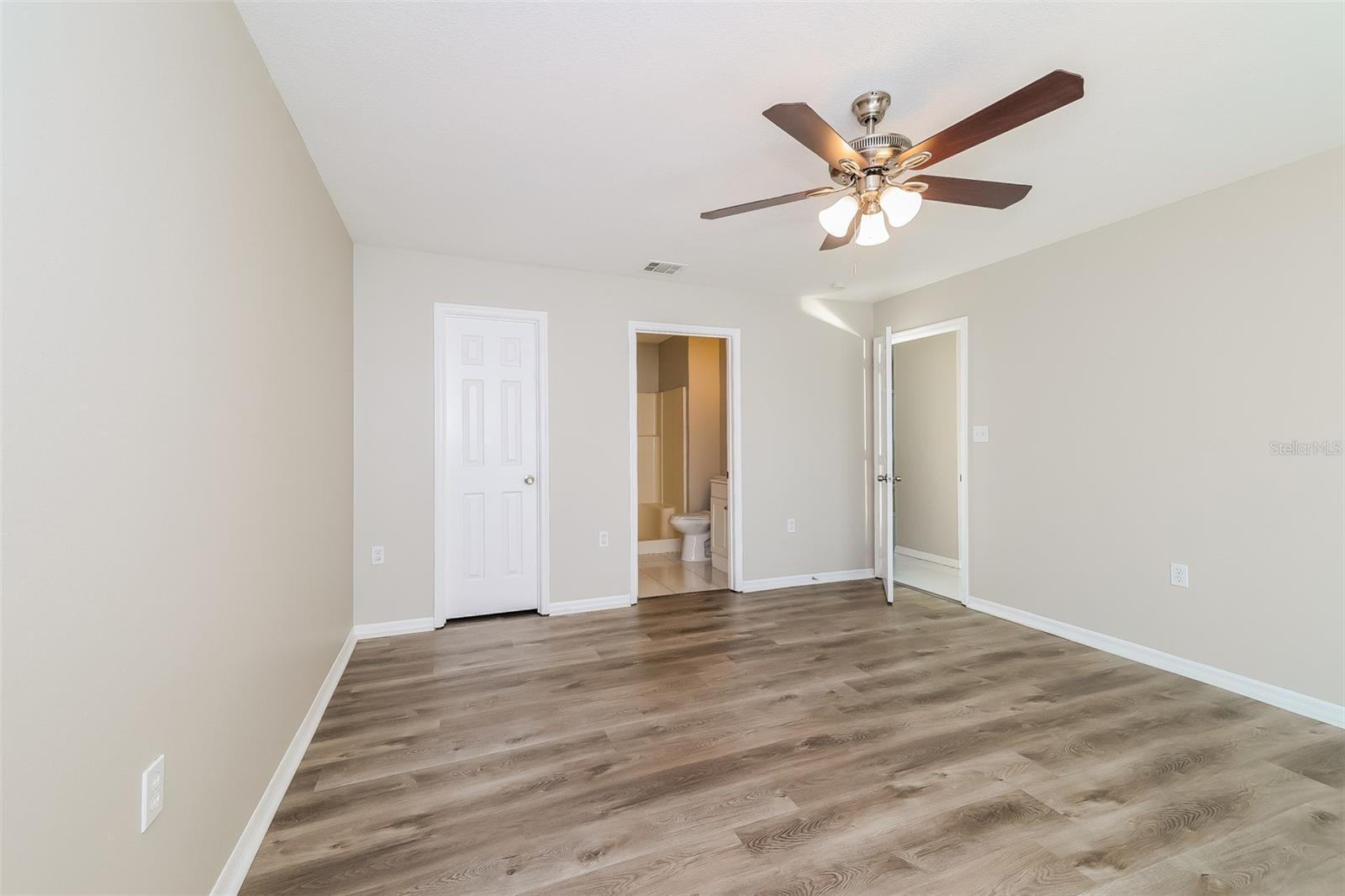 Image 8 of 16 For 657 Koala Court