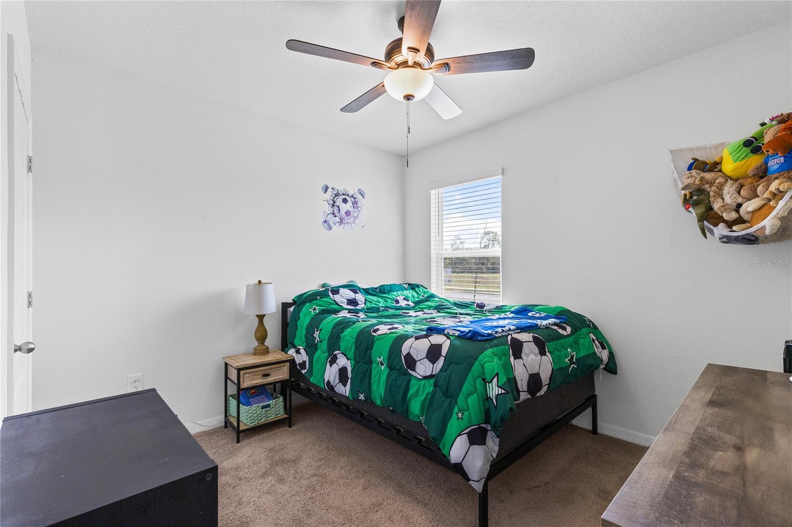 Image 17 of 32 For 452 Baroness Way