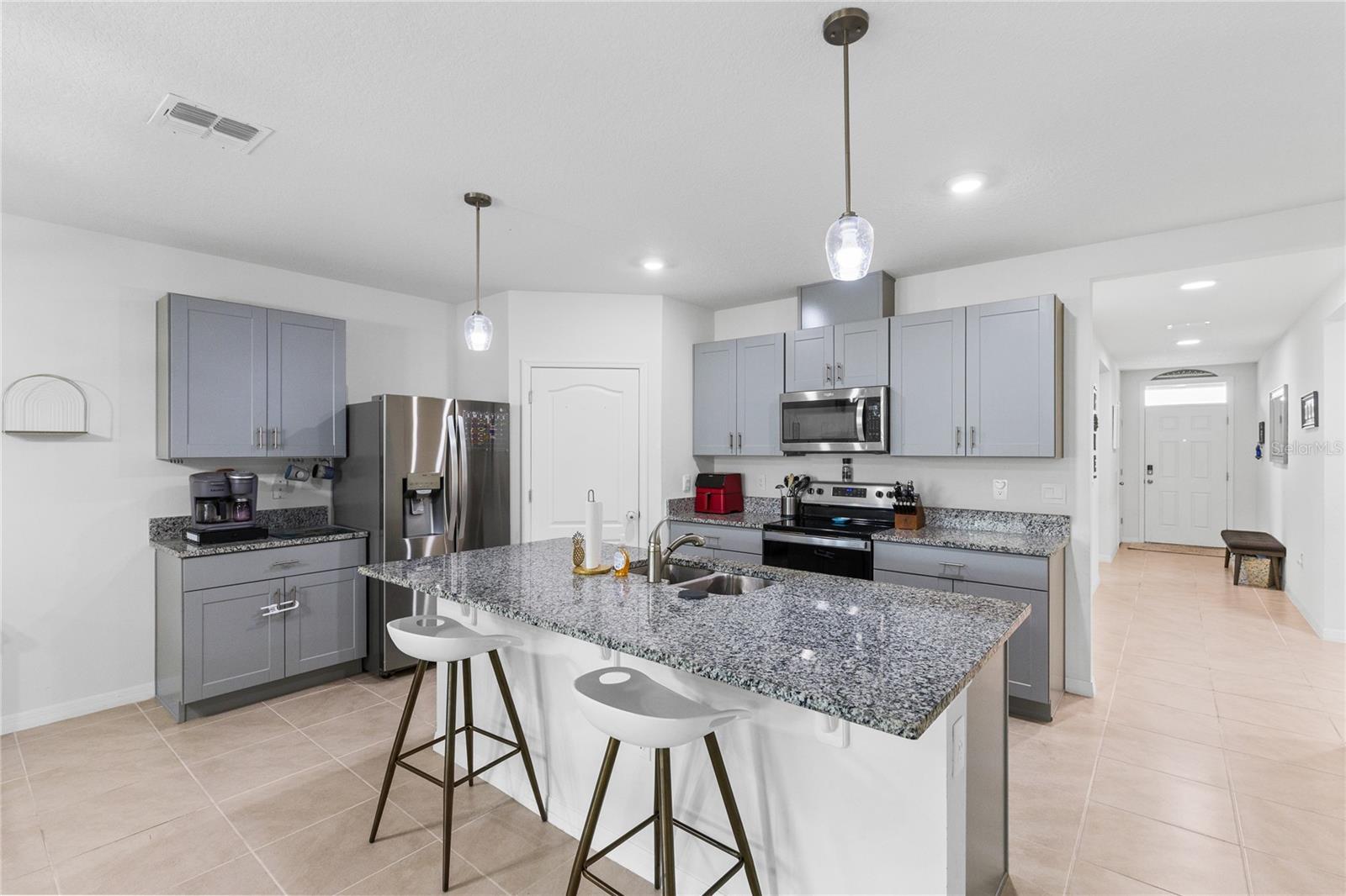 Image 2 of 32 For 452 Baroness Way