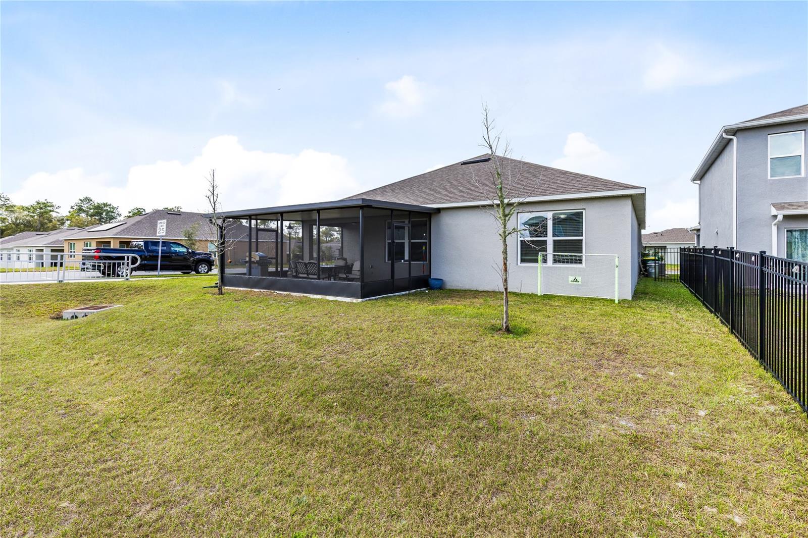 Image 23 of 32 For 452 Baroness Way