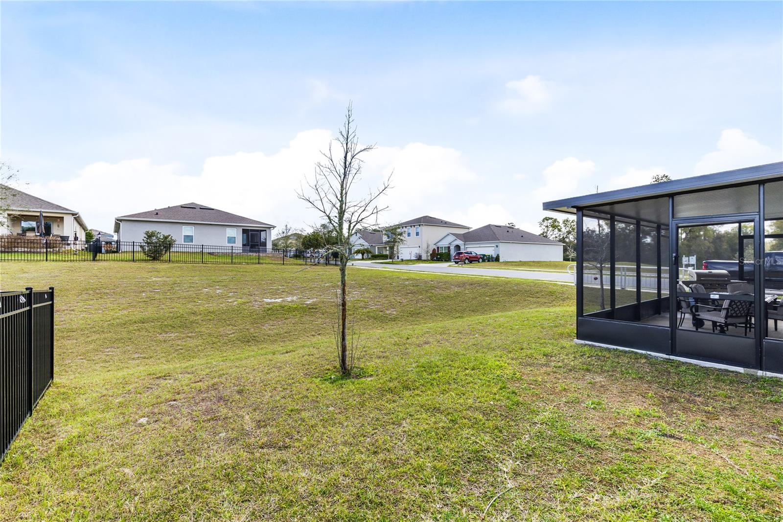 Image 24 of 32 For 452 Baroness Way