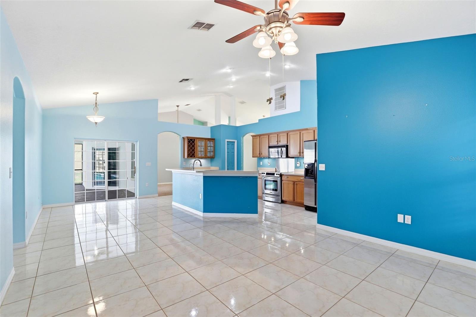 Image 14 of 42 For 2430 Heron Court