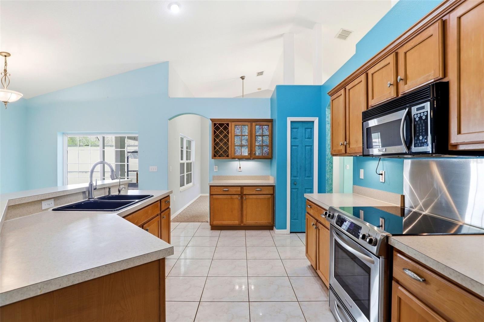 Image 19 of 42 For 2430 Heron Court