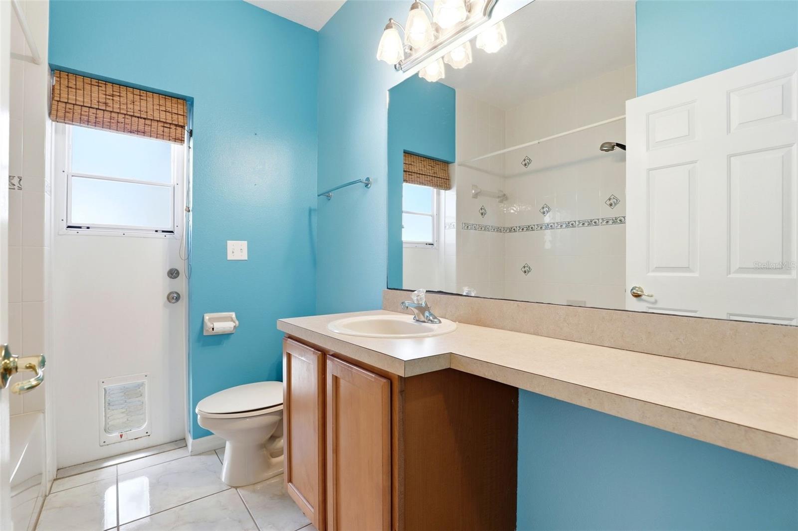 Image 28 of 42 For 2430 Heron Court