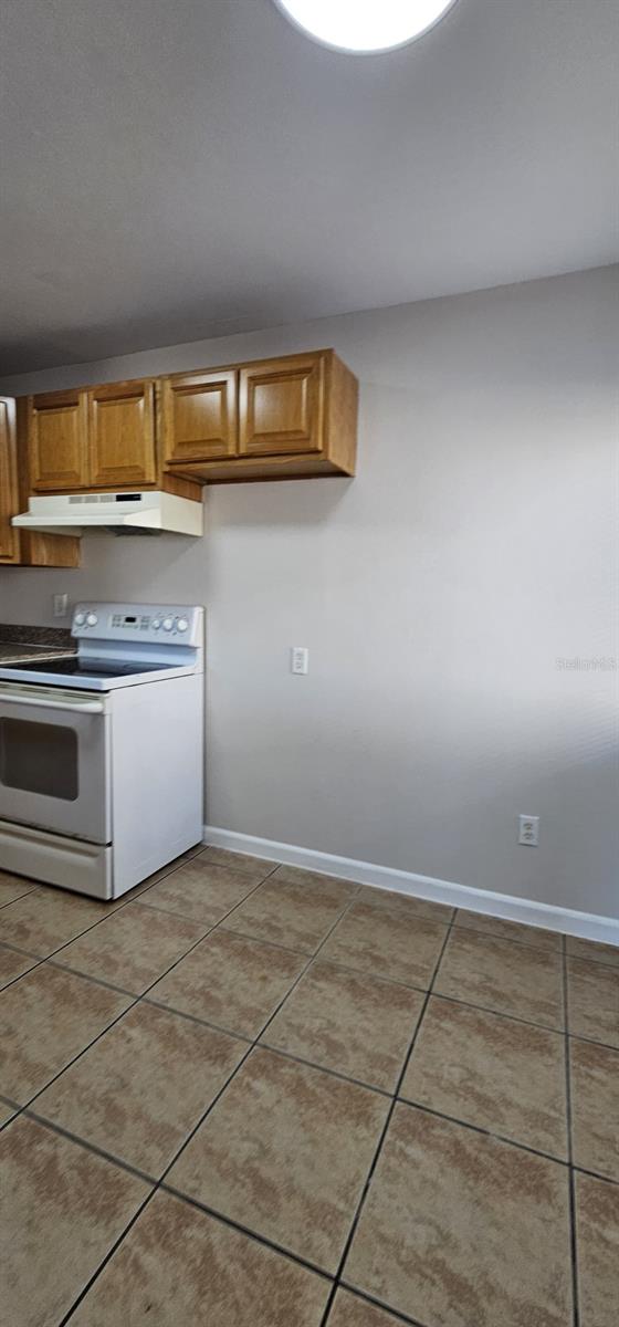 Image 5 of 13 For 800 Fiske Boulevard 708