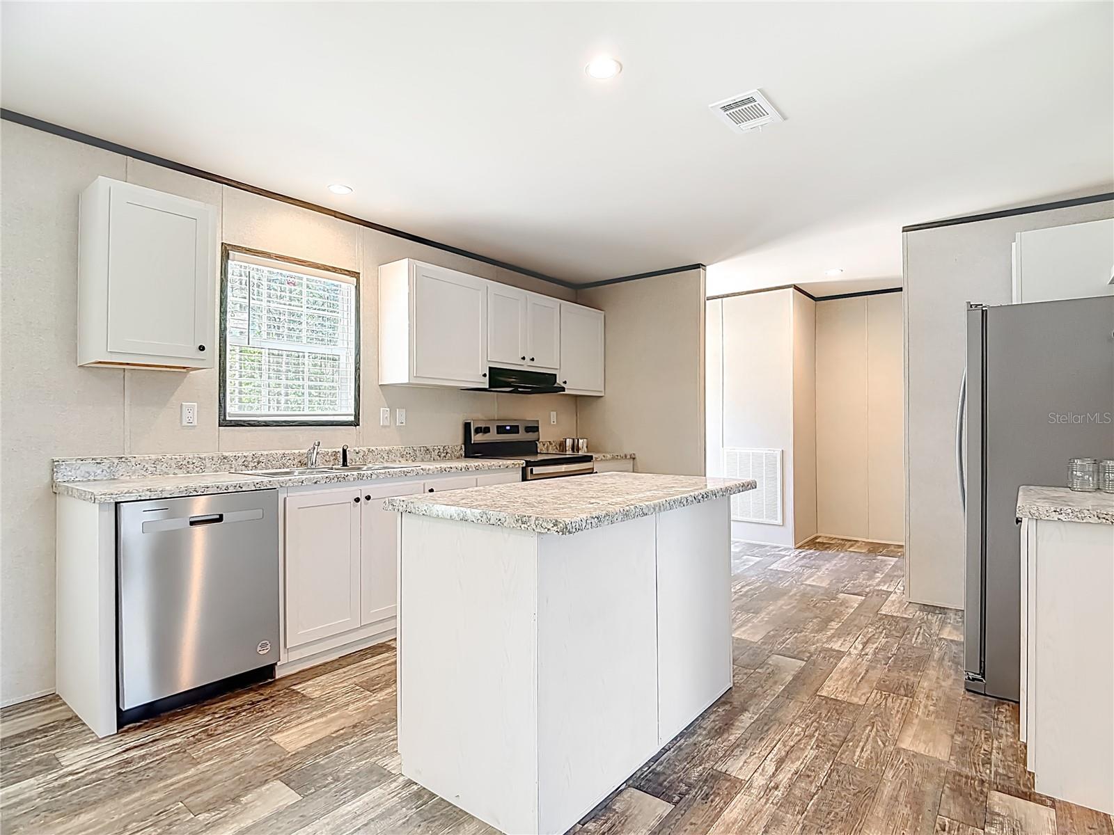 Image 13 of 51 For 7768 Mandy Place