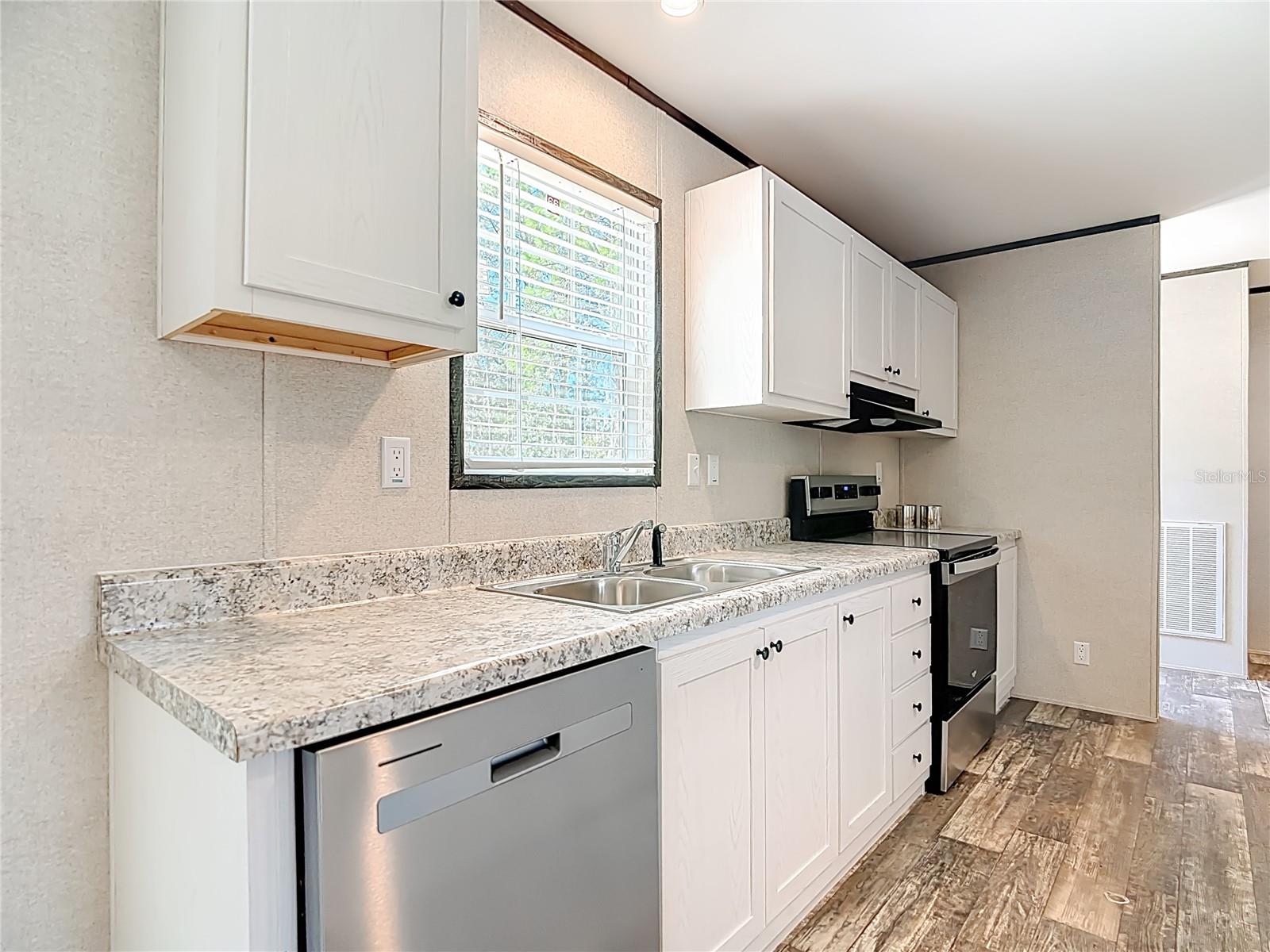 Image 19 of 51 For 7768 Mandy Place