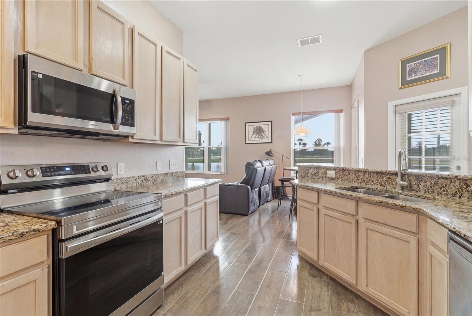 Image 15 of 39 For 204 Golf Course Parkway