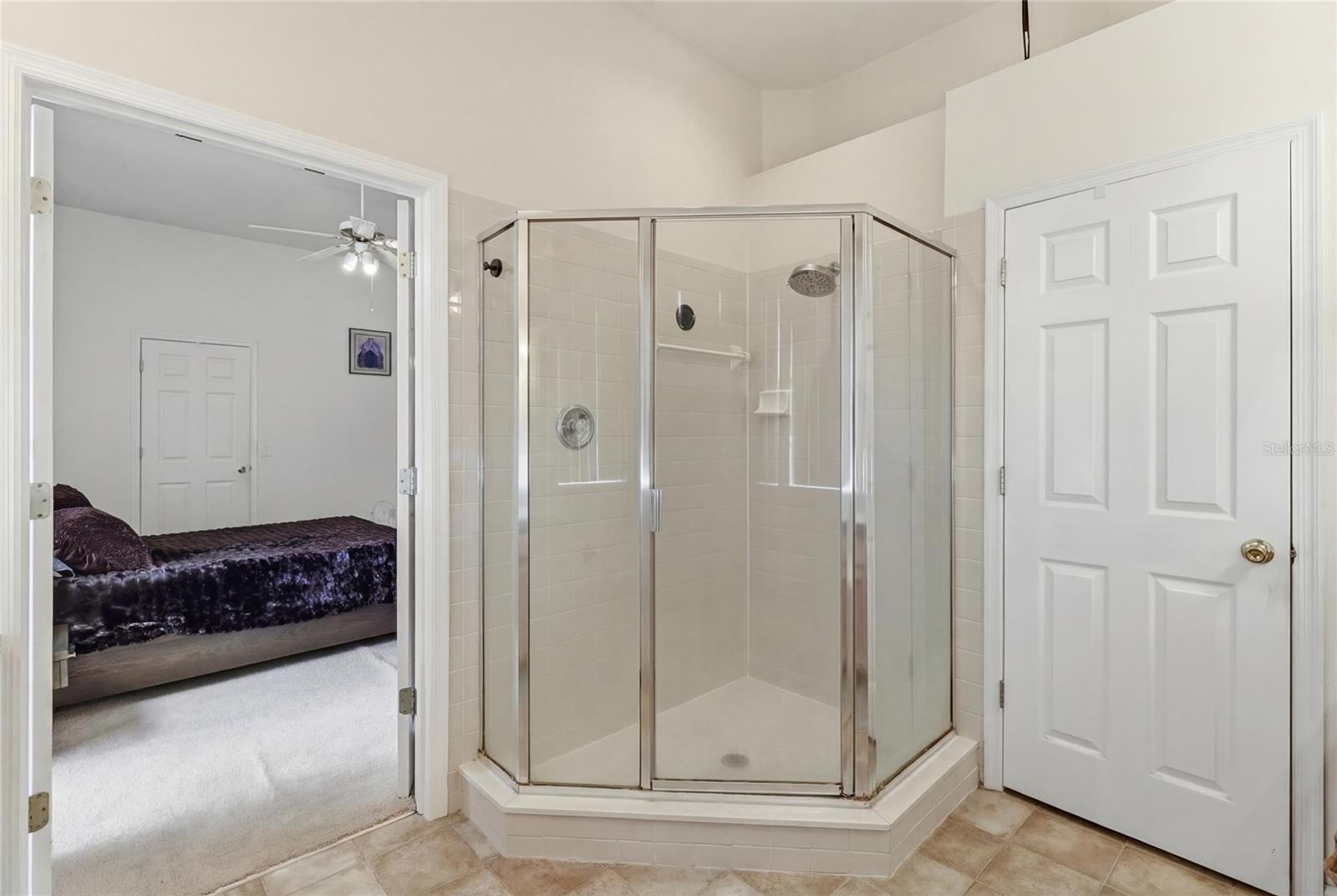 Image 19 of 39 For 204 Golf Course Parkway