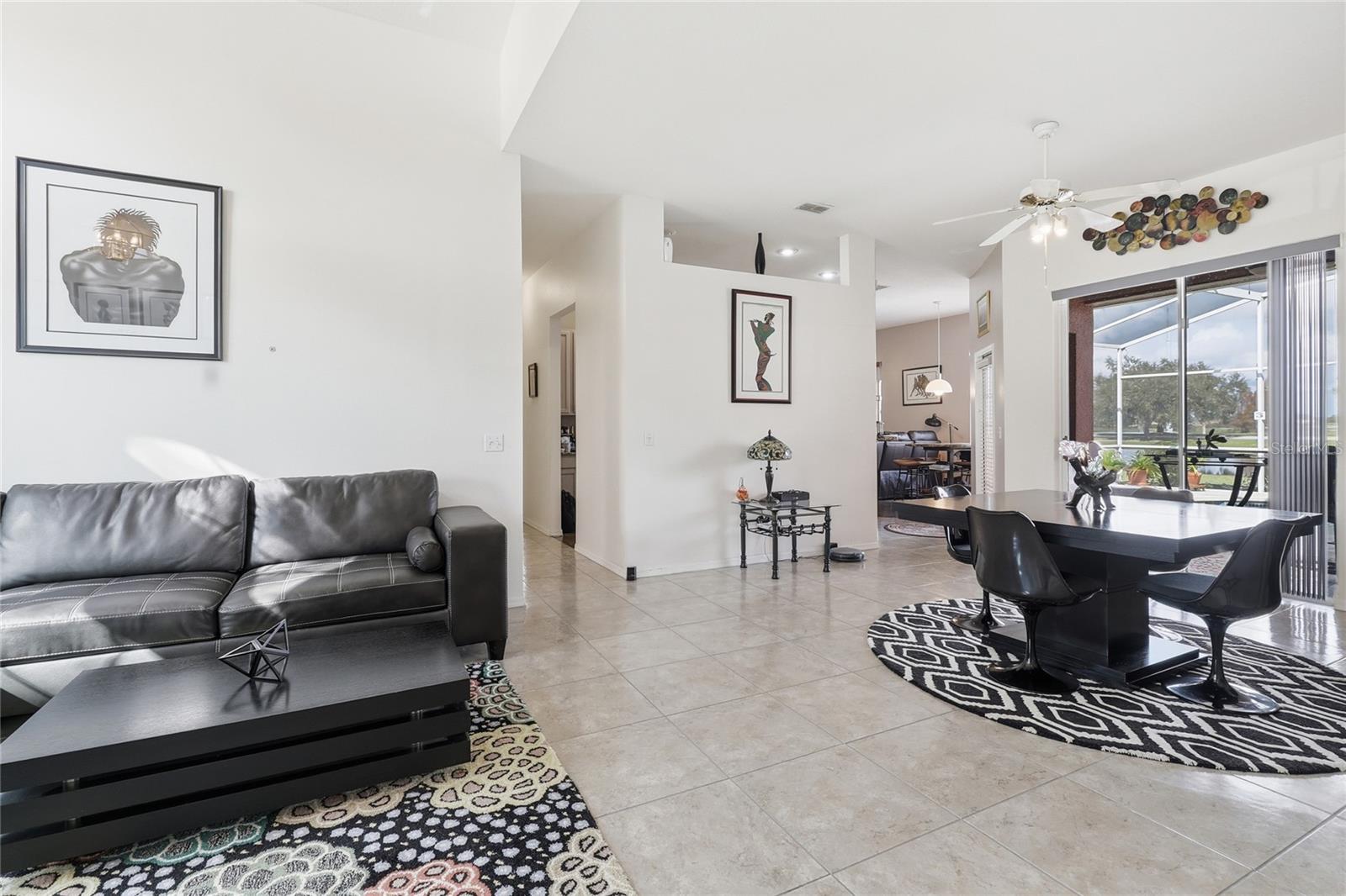 Image 3 of 39 For 204 Golf Course Parkway