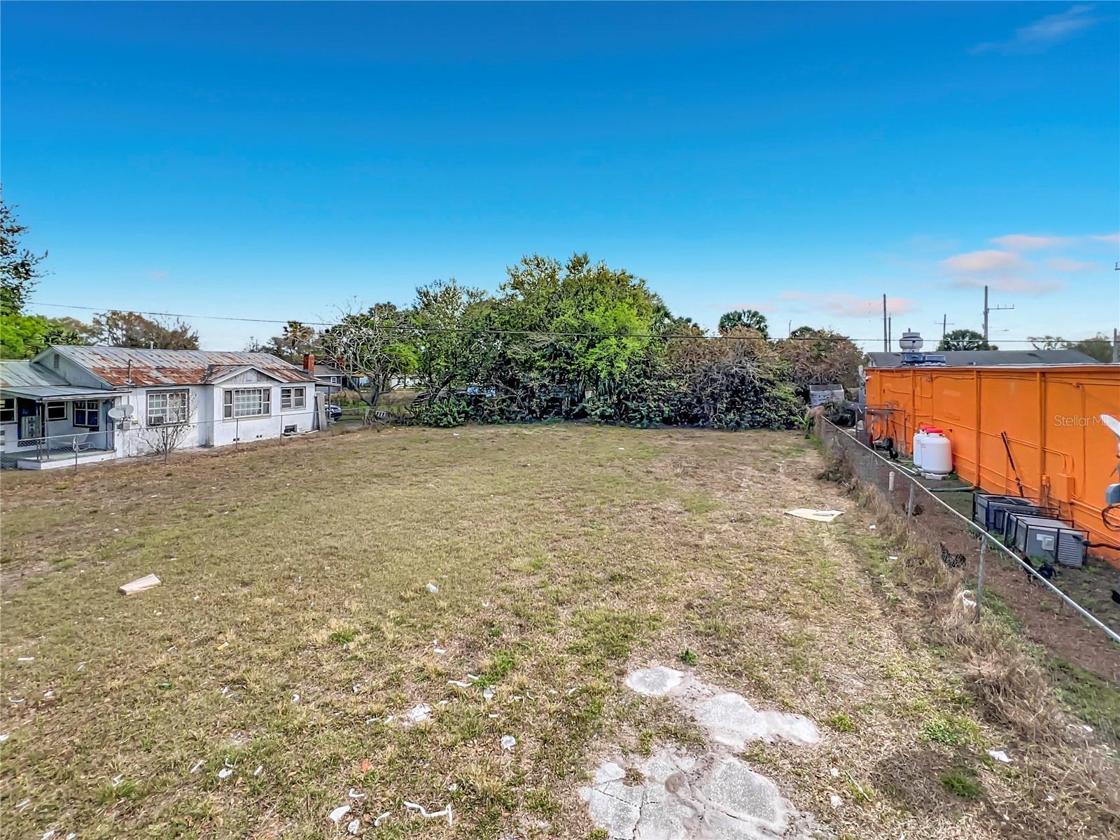 Image 2 of 9 For 2471 Greenway Street