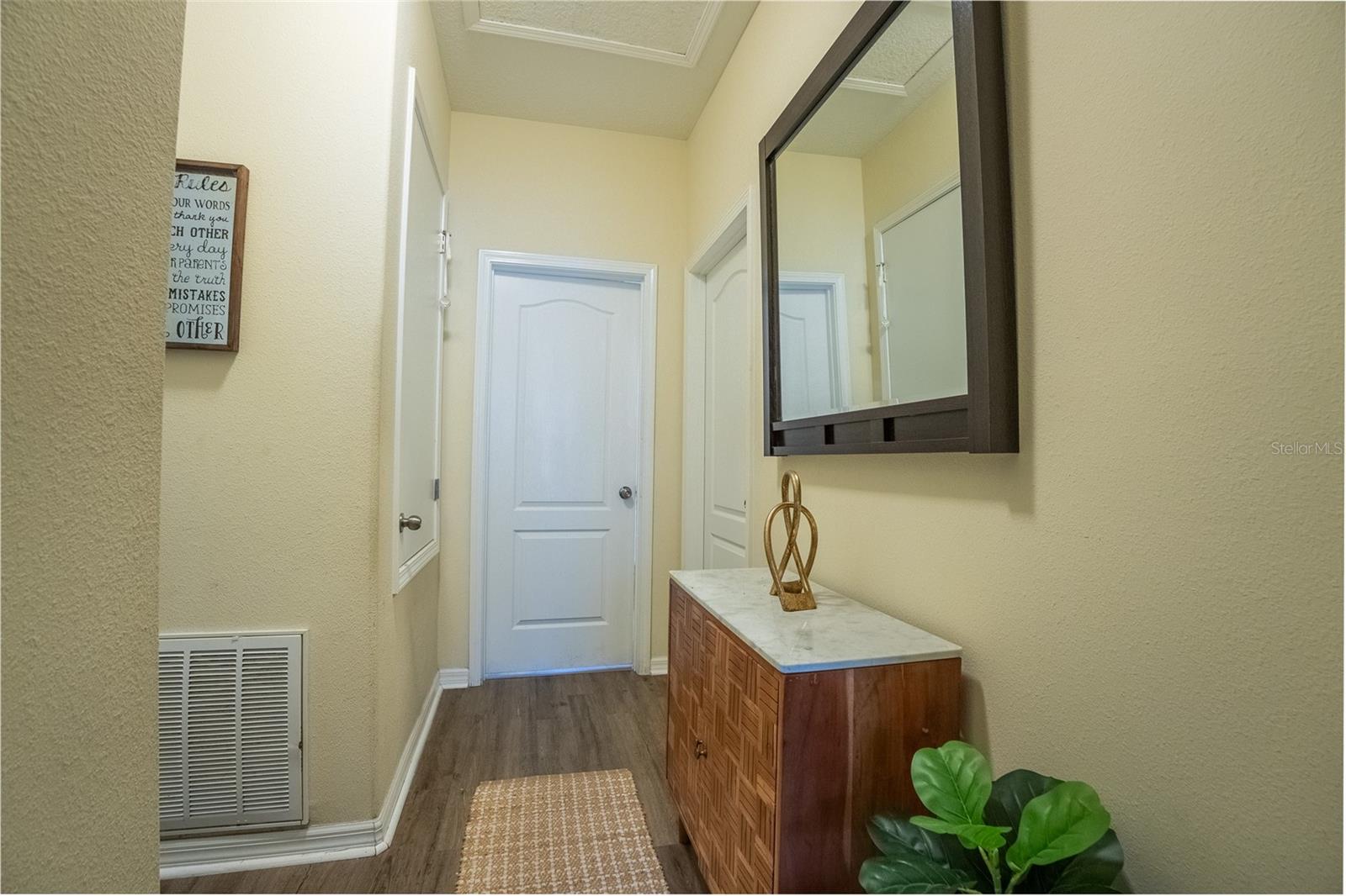 Image 21 of 29 For 2230 Romanum Drive