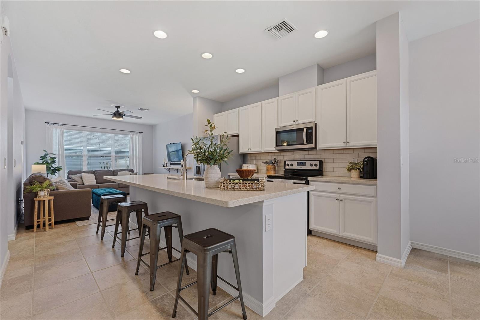 Image 4 of 19 For 11854 Water Run Alley