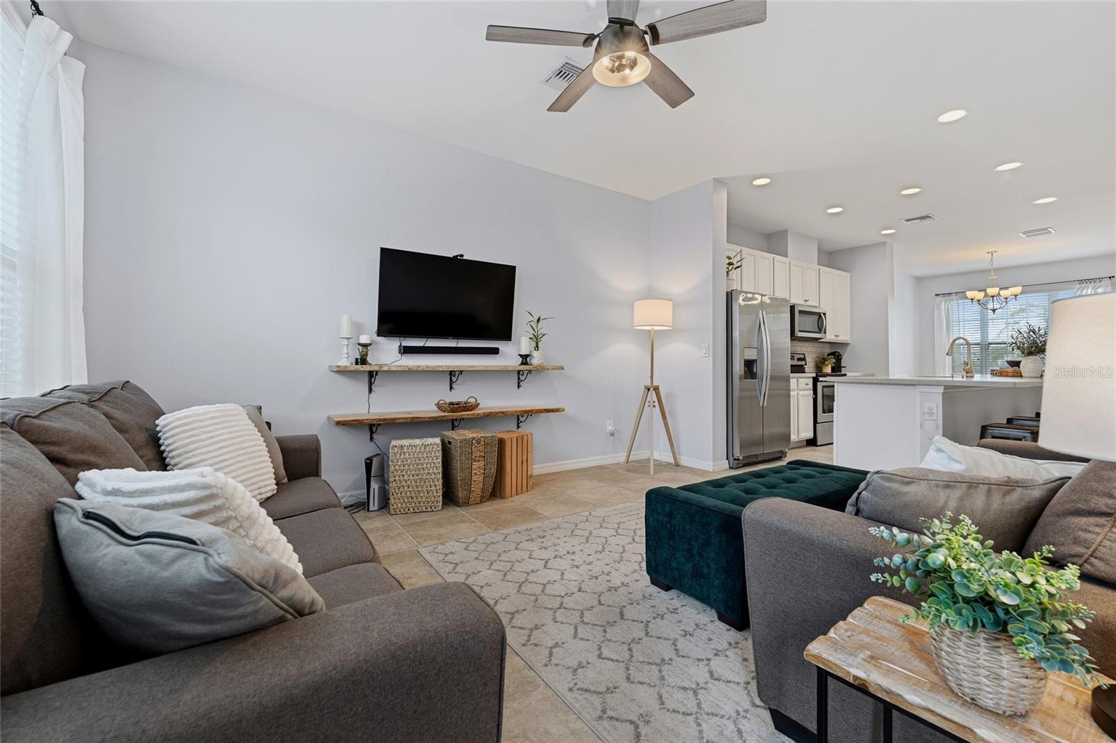 Image 7 of 19 For 11854 Water Run Alley