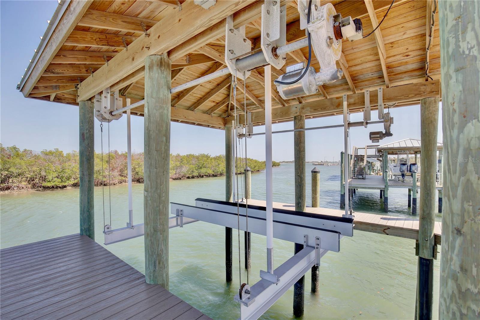 Image 6 of 18 For 211 Riverside Drive