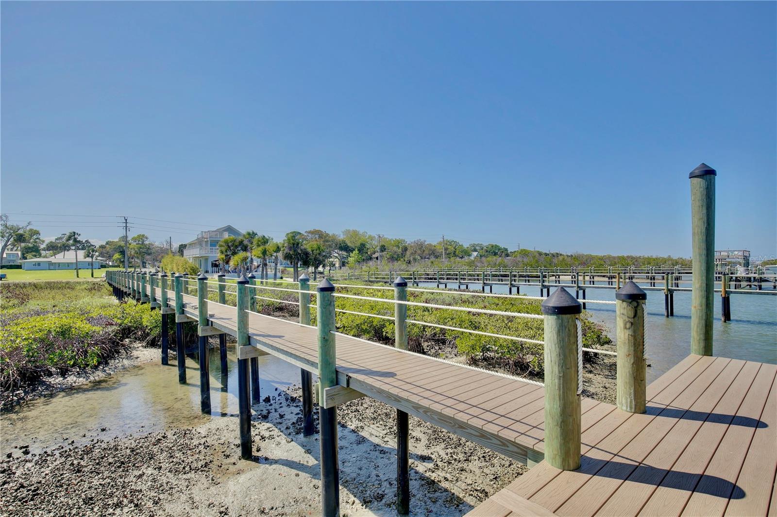 Image 7 of 18 For 211 Riverside Drive