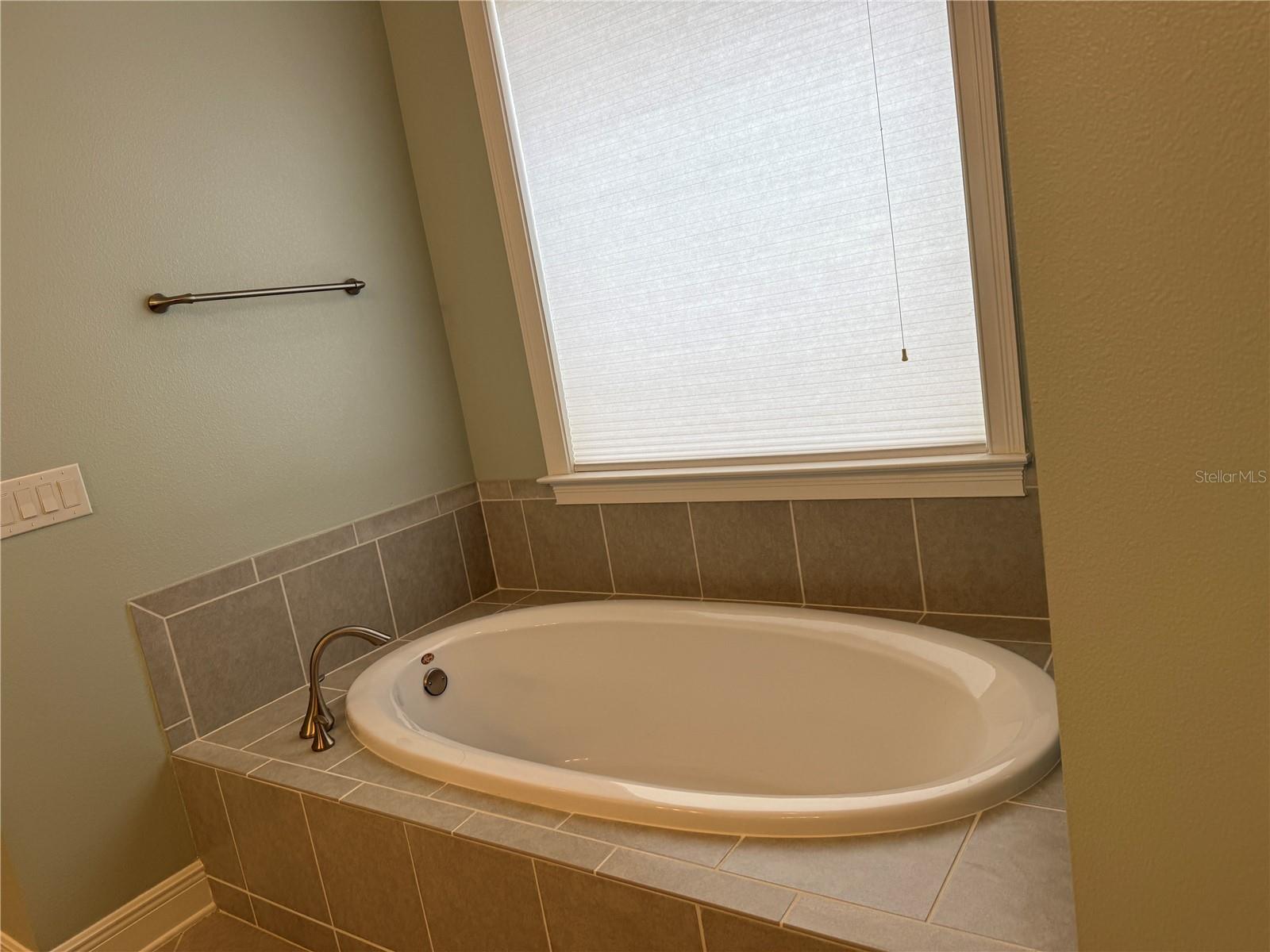 Image 16 of 27 For 4156 Foxhound Drive