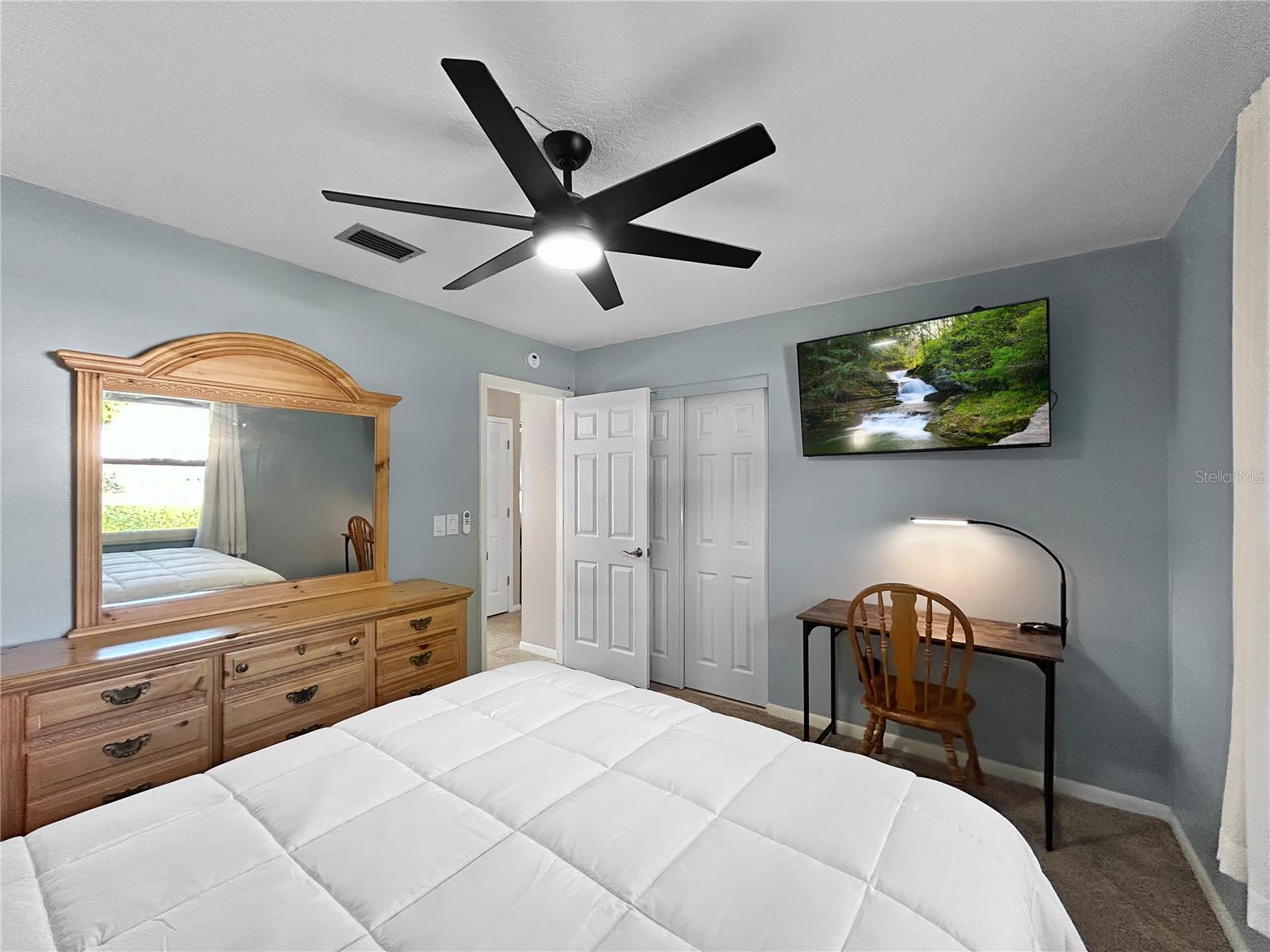 Image 12 of 18 For 136 Paul Revere Road