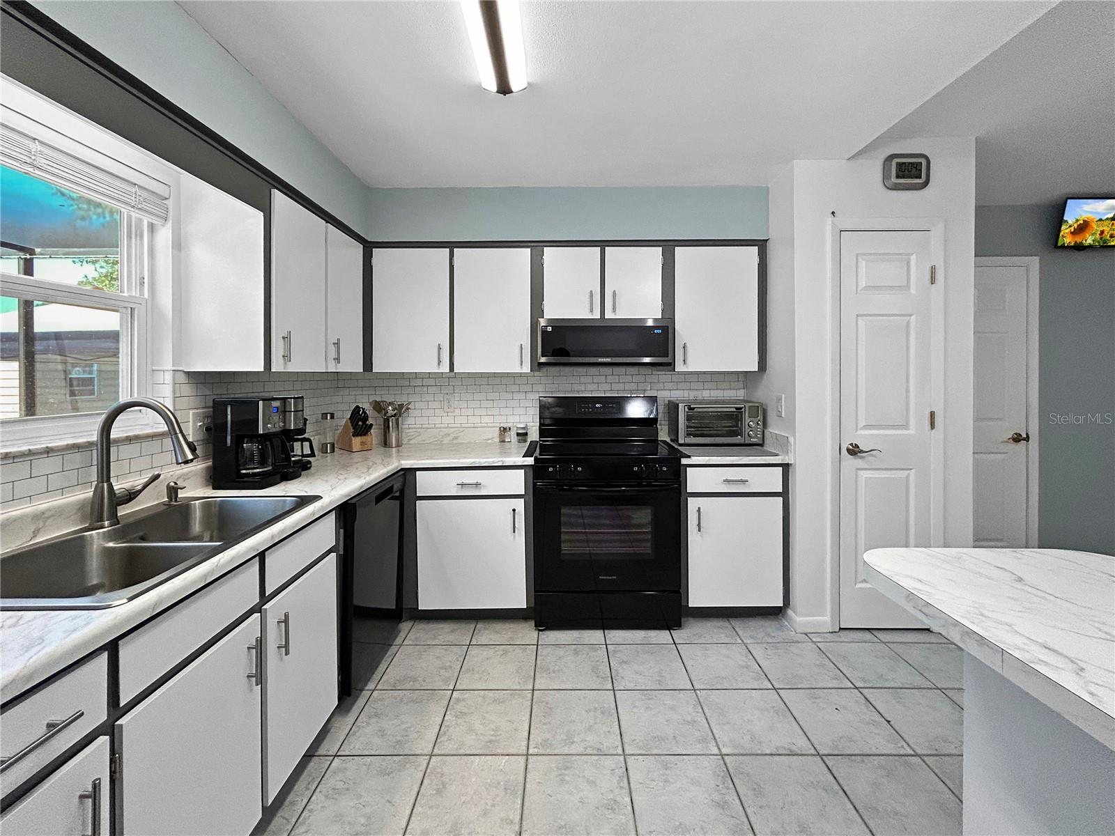 Image 8 of 18 For 136 Paul Revere Road