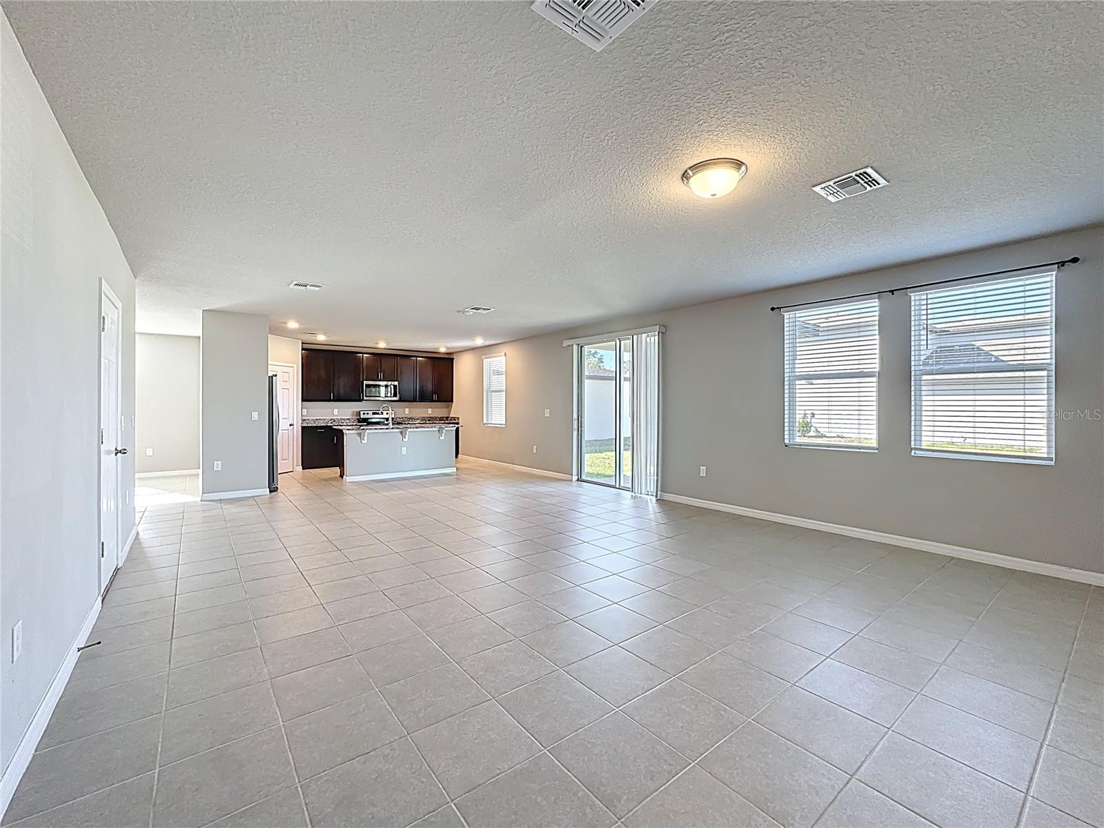 Image 11 of 47 For 5251 Meredrew Lane