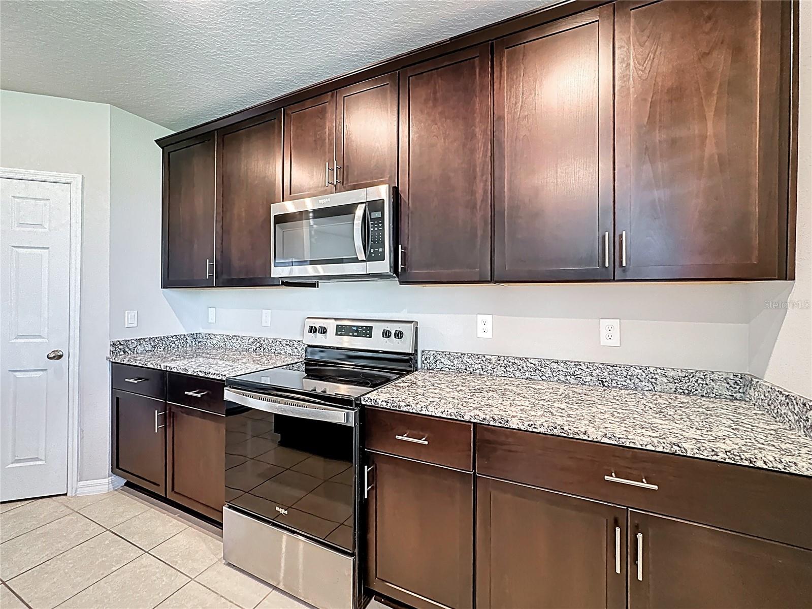 Image 13 of 47 For 5251 Meredrew Lane