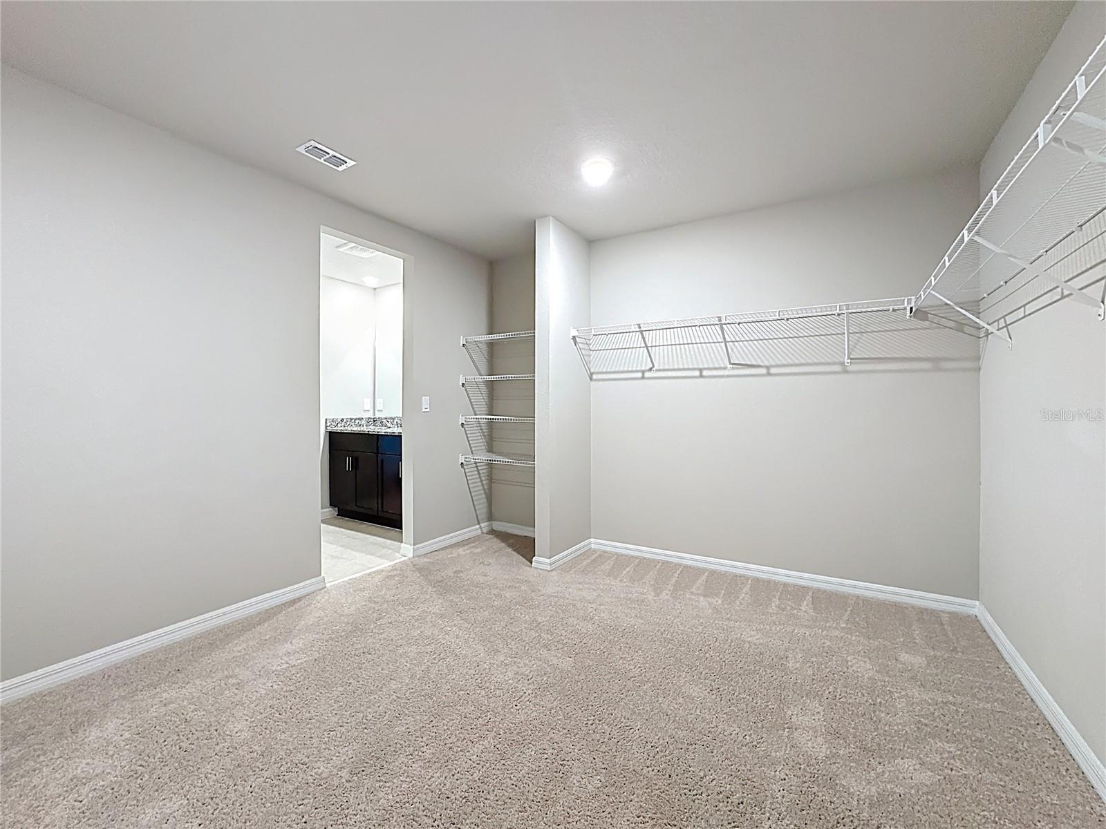 Image 32 of 47 For 5251 Meredrew Lane