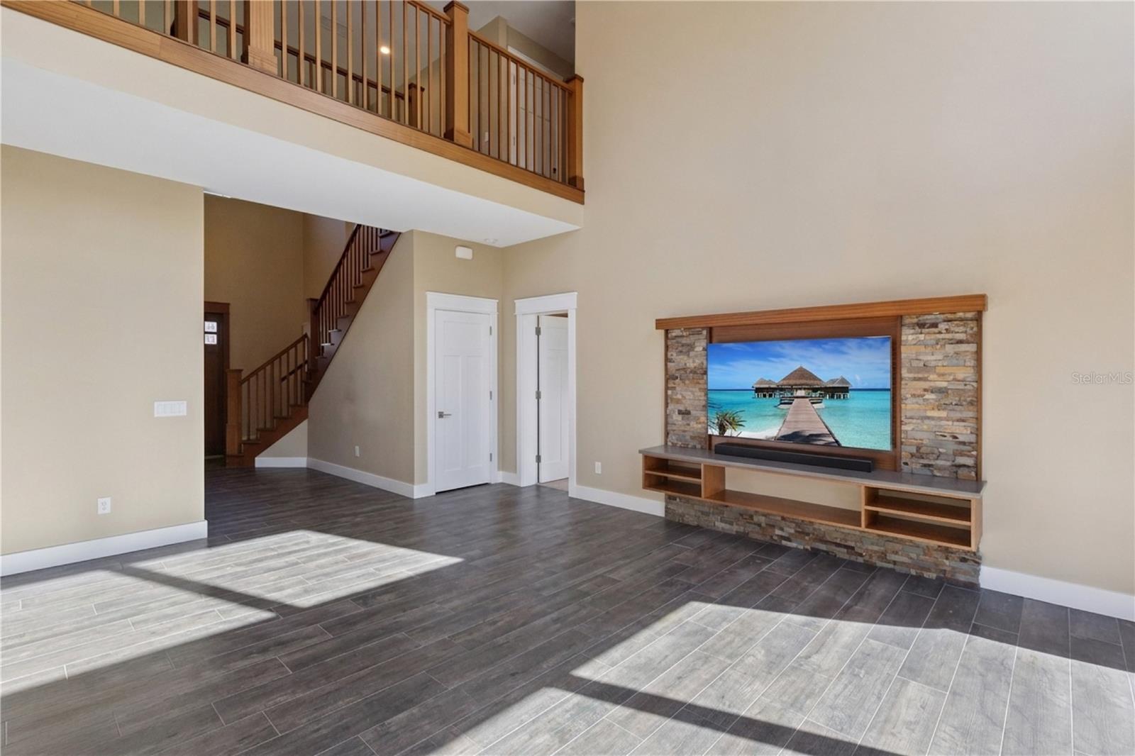 Image 6 of 33 For 15503 Trotting Horse Lane