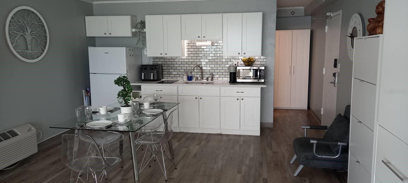 Image 13 of 20 For 1909 Atlantic Avenue 413