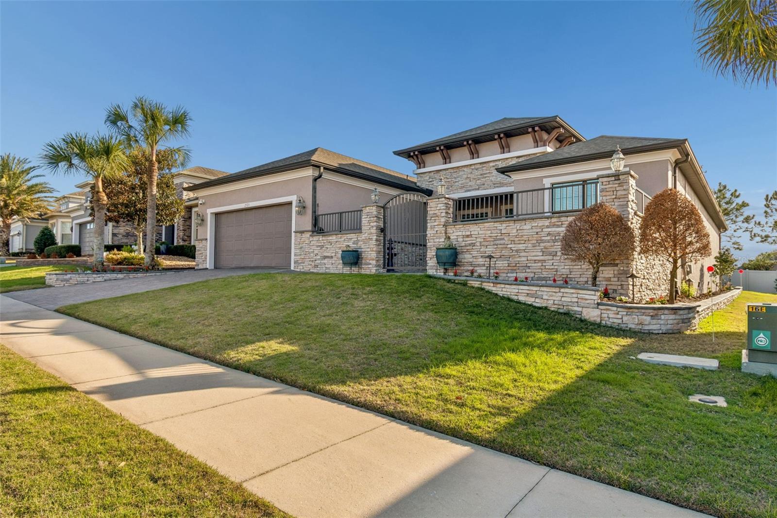 Image 4 of 94 For 2535 Stargrass Circle