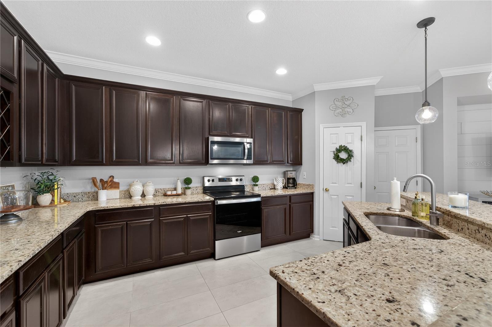 Image 15 of 36 For 2443 Lacerta Drive