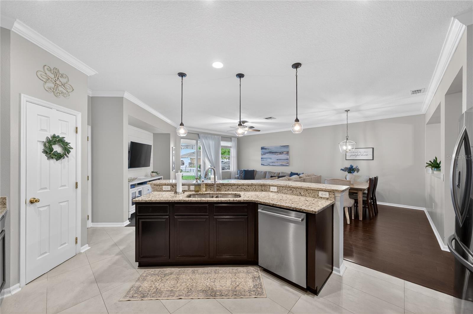 Image 17 of 36 For 2443 Lacerta Drive