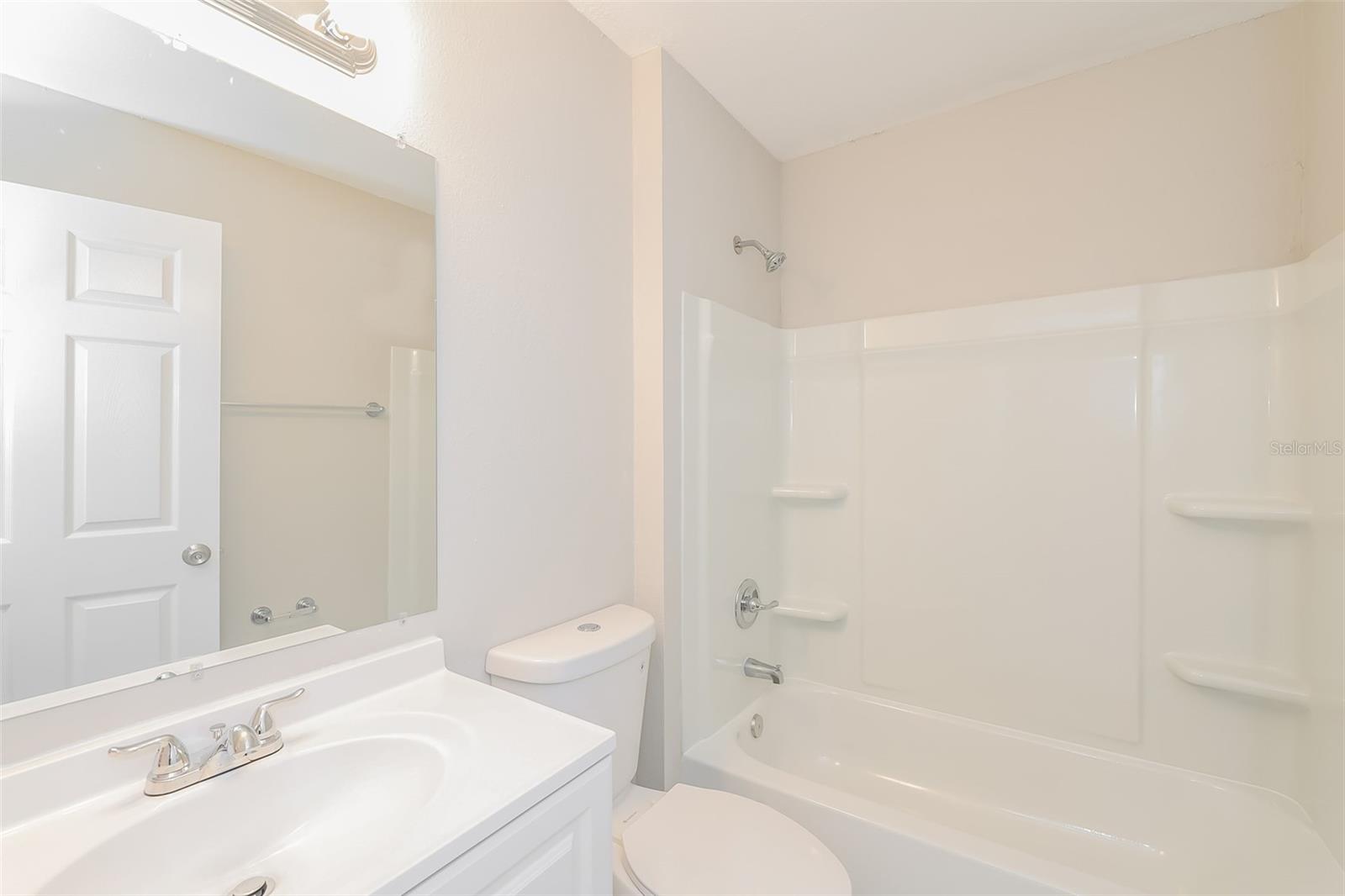 Image 13 of 16 For 807 Savona Place