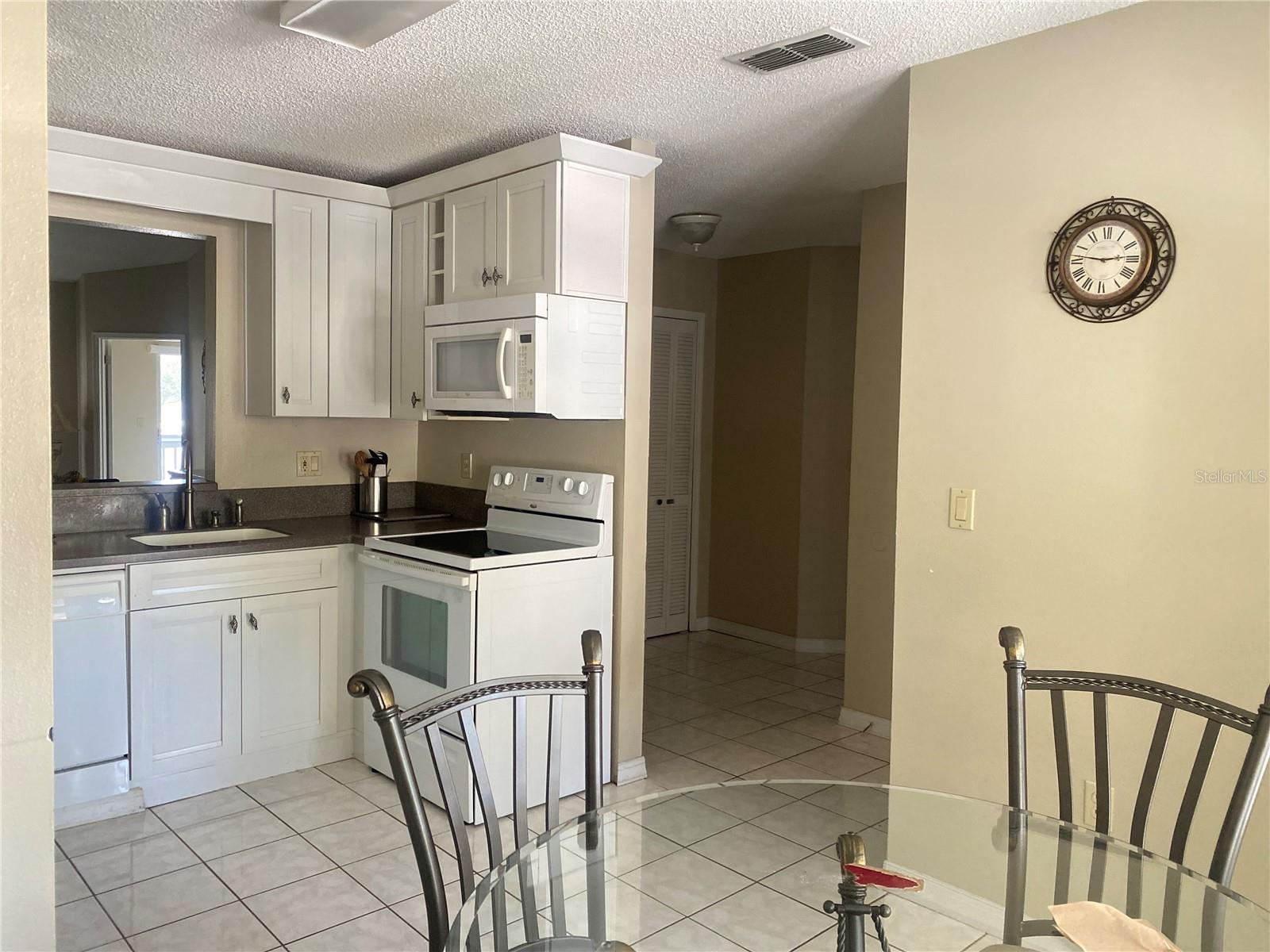 Image 9 of 30 For 3204 Sabal Palms Court B