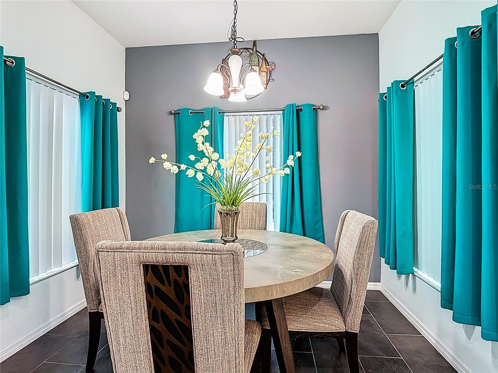 Image 21 of 88 For 4608 Cumbrian Lakes Drive