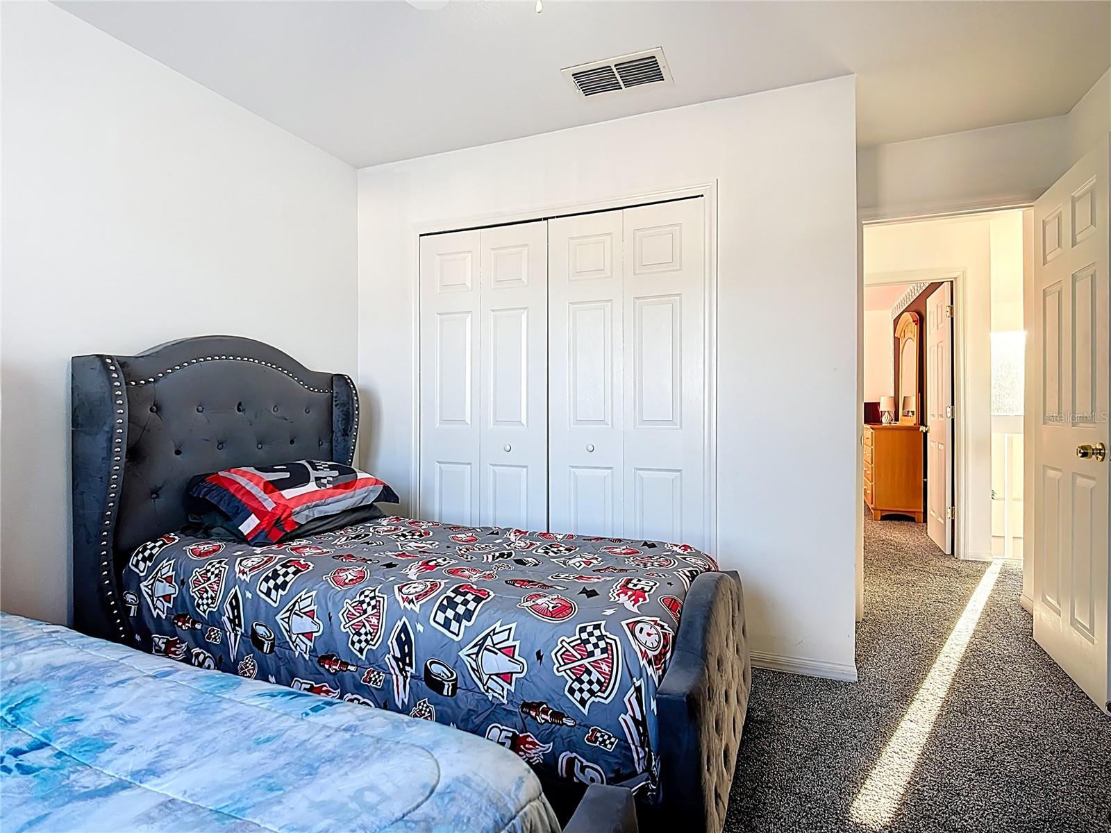 Image 40 of 88 For 4608 Cumbrian Lakes Drive