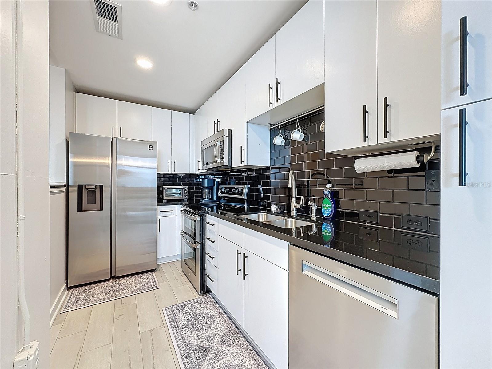 Image 10 of 32 For 155 Court Avenue 1911