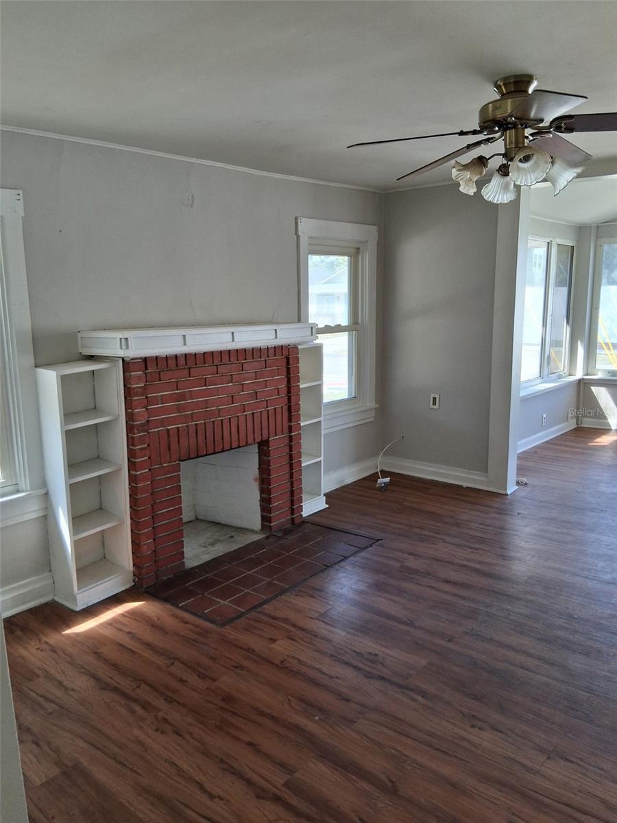 Image 6 of 8 For 204 Maine Avenue